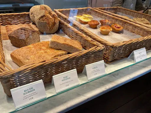 Maxime's Deli