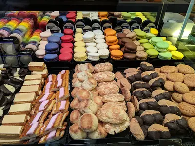 Patisserie en Chocolaterie George Vis Carlo Midiri