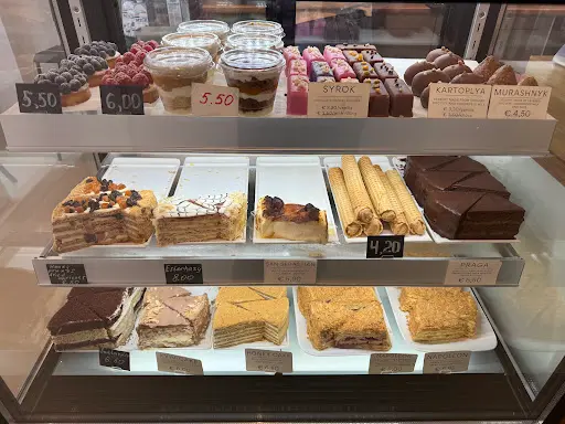 Roots by Lila bakery