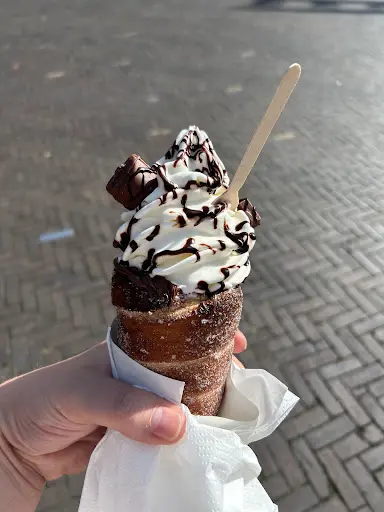 Twisted chimney cakes